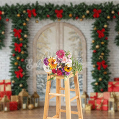 Aperturee - Aperturee Rustic Christmas Door Photography Backdrop White Brick Wall with Garland Farmhouse Holiday Photo Background