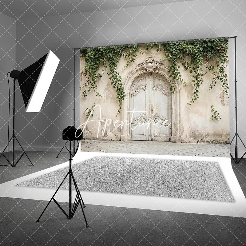 Aperturee - Aperturee Rustic Vintage Arched Door Photography Backdrop with Ornate Carvings Weathered Wall and Green Ivy Vines