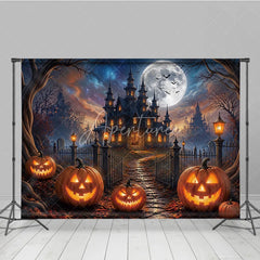 Aperturee - Aperturee Spooky Haunted Castle Holiday Backdrop with Full Moon and Flying Bats Glowing Jack-o’-Lanterns and Autumn Leaves