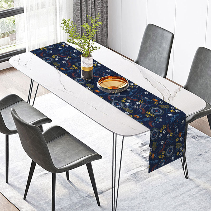Aperturee - Aperturee Spring Dandelion Table Runner in Dark Blue Botanical Wildflower Print for Farmhouse Kitchen Table Decor