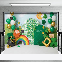 Aperturee - Aperturee St Patricks Day Backdrop Lucky Leprechaun and Rainbow with Pot of Gold Green Holiday Background
