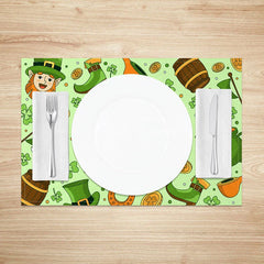 Aperturee - Aperturee St. Patricks Day Cartoon Icons Set of 4 Placemats Leprechaun and Pot of Gold Green Dining Table Mats