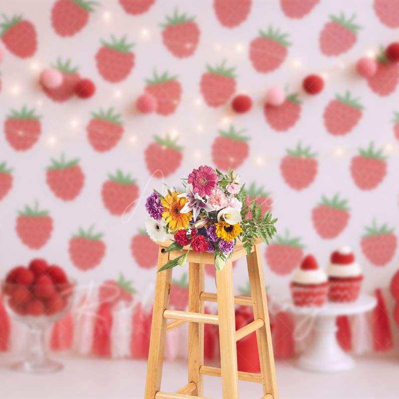 Aperturee - Aperturee Strawberry Wall Lights Sweet Cake Smash Backdrop