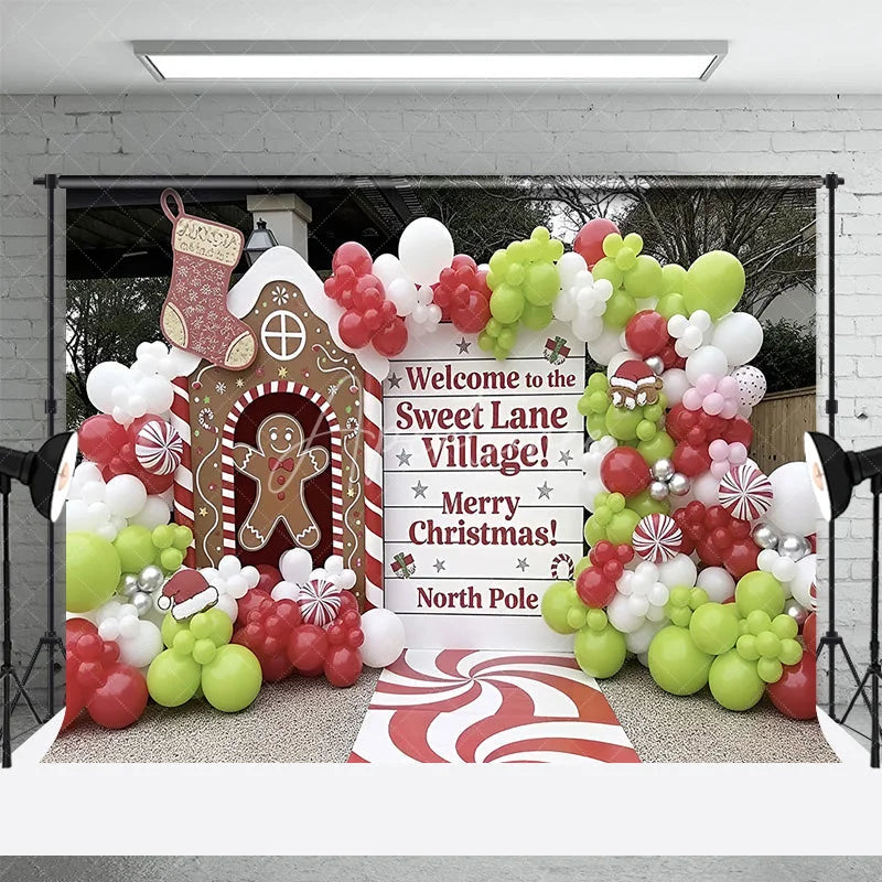 Aperturee - Aperturee Sweet Lane Village Christmas Backdrop Gingerbread House Photography Background Candy North Pole Holiday Party