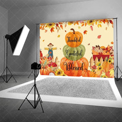 Aperturee - Aperturee Thankful Grateful Blessed Backdrop Fall Pumpkin Scarecrow Background for Thanksgiving Autumn Harvest Party Decoration