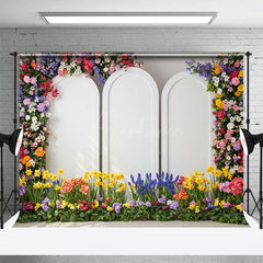 Aperturee - Aperturee Triple Arch Door Floral And Elegant Wedding Backdrop