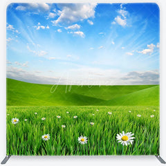 Aperturee - Aperturee Vibrant Green Meadow with White Daisies Square Double-Sided Backdrop Spring Outdoor Party Decor