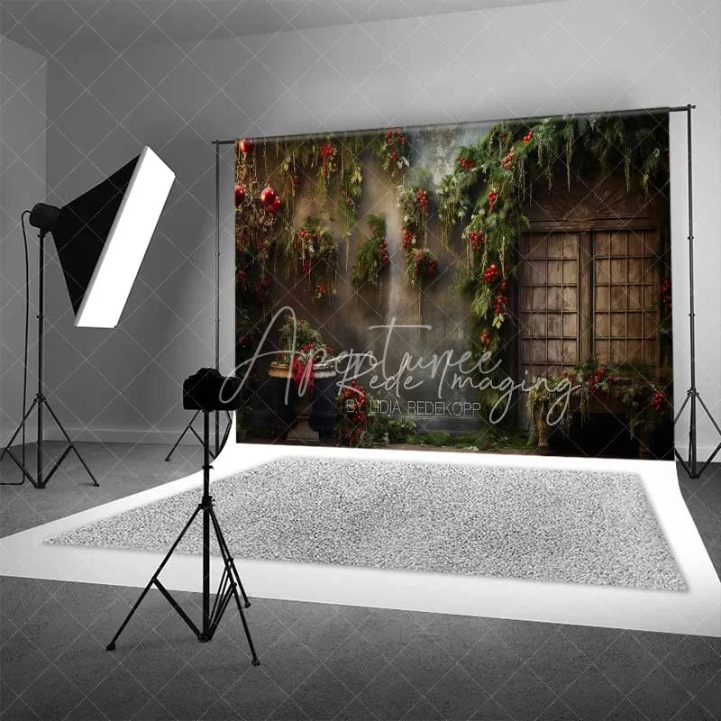 Aperturee - Aperturee Vintage Floral Christmas Backdrop Hanging Greenery Red Berries Old Window Photo Background