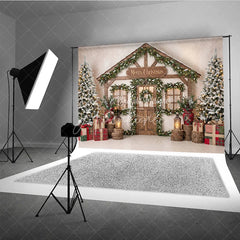 Aperturee - Aperturee Warm Festive Indoor Fireplace with Decorated Pine Tree Holiday Backdrop Cozy Winter Family Party Photo Studio Decor