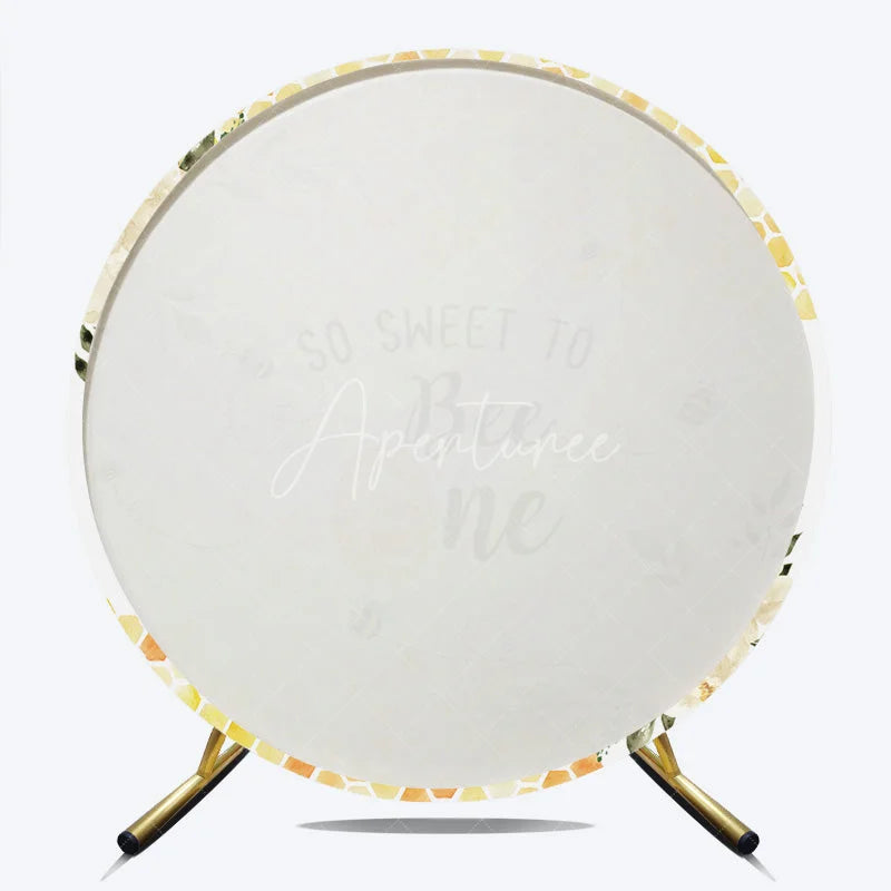 Aperturee - Aperturee Watercolor Honeycomb and Bees Round Backdrop So Sweet to Bee One First Birthday Celebration Decor