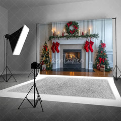 Aperturee - Aperturee White Fireplace Christmas Backdrop Red Stocking Wreath Photography Background Indoor Living Room Holiday Party