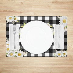 Aperturee - Aperturee White Floral Wreath on Black Plaid Set of 4 Placemats for Modern Farmhouse and Country Kitchen Dining