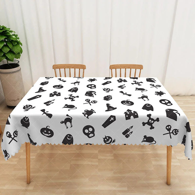 Aperturee - Aperturee White Halloween Rectangle Tablecloth with Skulls Bats and Pumpkins for Modern Spooky Party Decor
