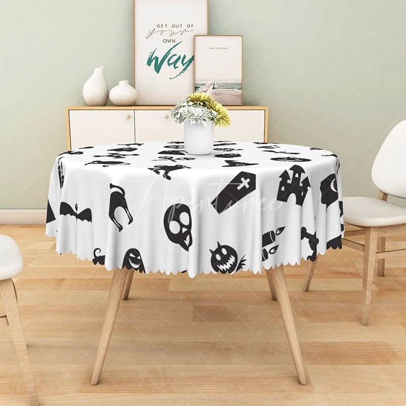 Aperturee - Aperturee White Halloween Round Tablecloth with Witch Hats and Jack-O’-Lanterns for Spooky Party Decor