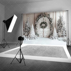 Aperturee - Aperturee White Wood Door Christmas Backdrop Snowy Flocked Tree Garland Photography Background