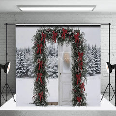 Aperturee - Aperturee Winter Snow Door Frame Backdrop Red Bow Garland Photography Background Outdoor Pine Forest Holiday Party Decoration