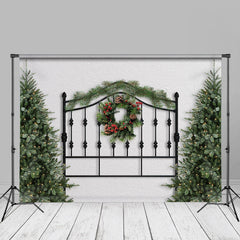 Aperturee - Black Iron Fence Christmas Wreath Trees Party Backdrop