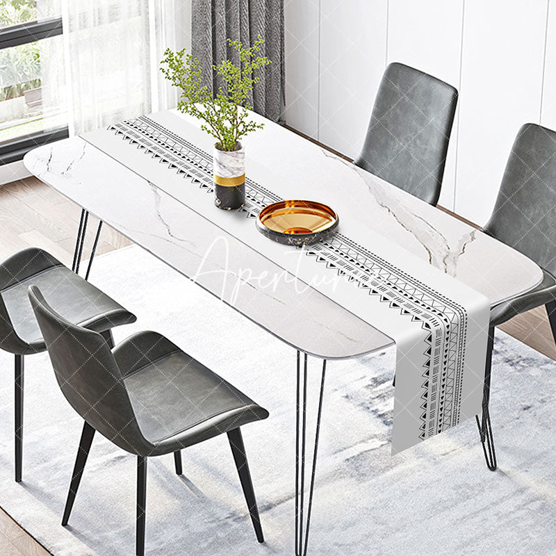 Aperturee - Black Pattern Line Repeat White Simple Table Runner