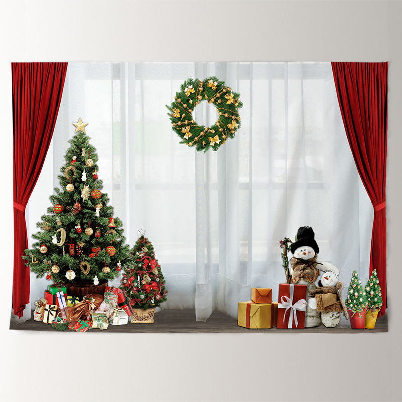 Aperturee - Christmas Tree With Wreath Gift Holiday Backdrop