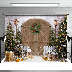 Aperturee - Christmas Tree Wreath Brown Gate Photo Backdrop