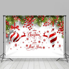 Aperturee - Green Leaves Red Fruit New Year Christmas Backdrop