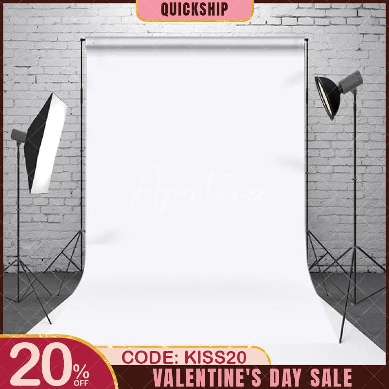 Aperturee - Pure White Solid Color Portrait Photo Booth Backdrop