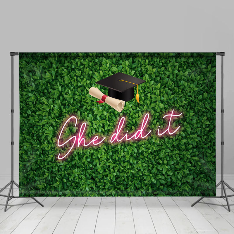 Aperturee - She Did It Green Grass Happy Graduation Backdrop