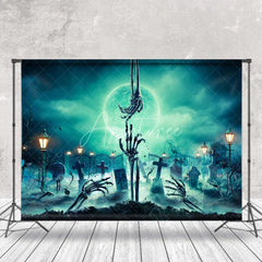 Aperturee - Skeleton Holding Hands Spooky Night Halloween Backdrop