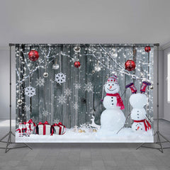 Aperturee - Snowman Red Silver Ball Wooden Christmas Backdrop