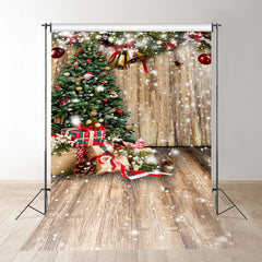 Aperturee - Snowy Christmas Tree With Gift Wooden Party Backdrop
