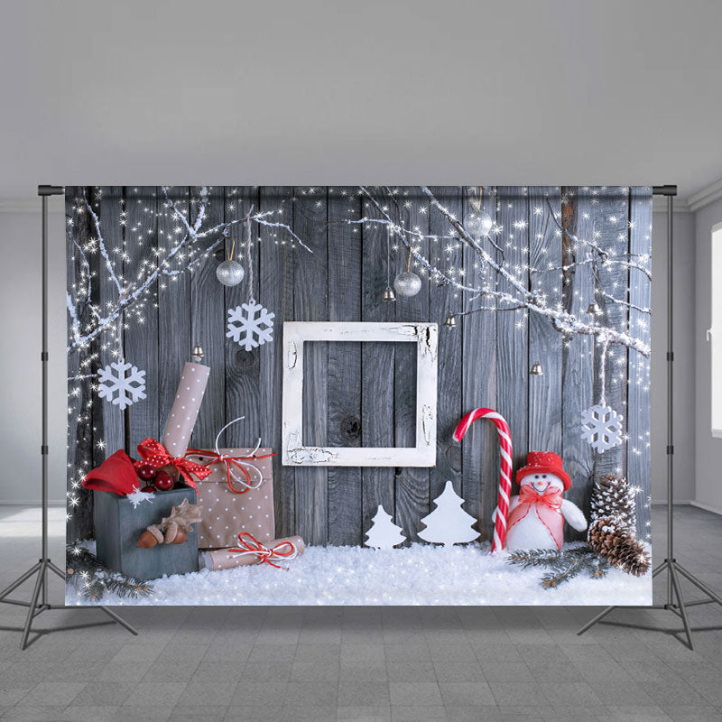 Aperturee - Snowman Gift White Grey Wooden Christmas Backdrop