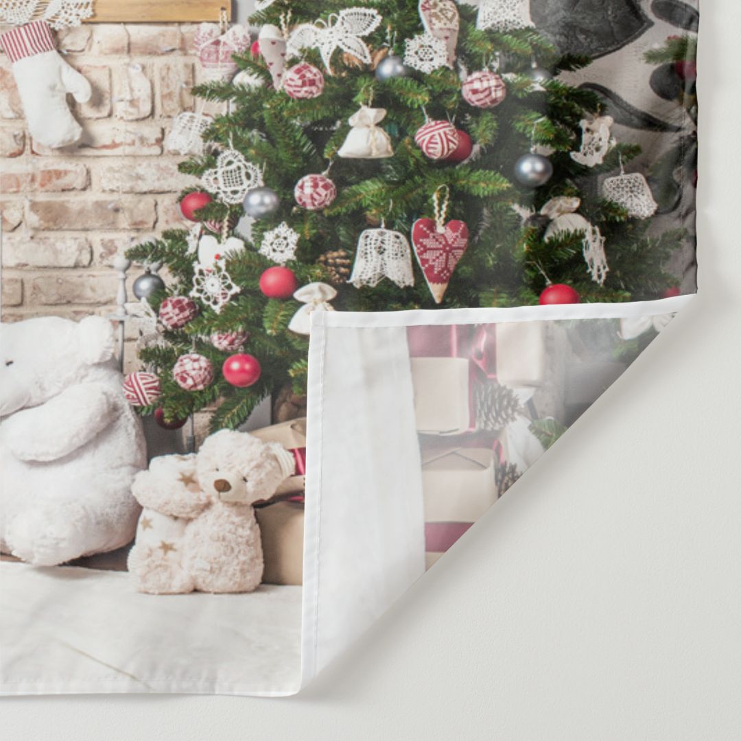 Aperturee - White Bear Fireplace Tree Gift Christmas Backdrop